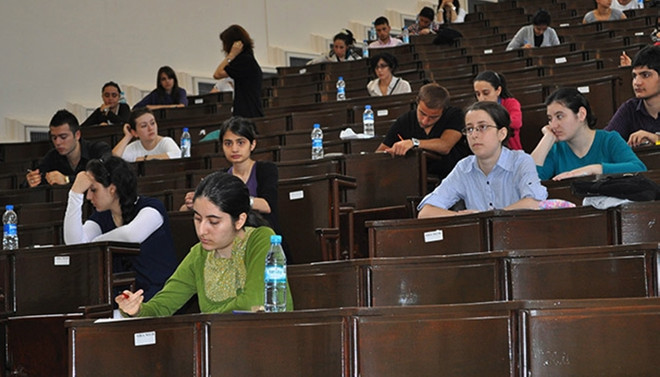 Kapatılan üniversitelerin öğrencileri için yeni ücretler belirlendi