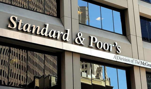 S&P Türkiye'nin görünümünü yükseltti