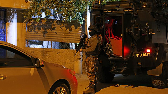 Adana'da terör operasyonu: 15 gözaltı