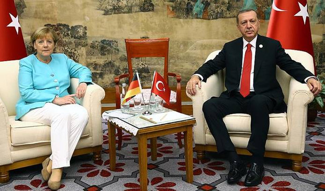Cumhurbaşkanı Erdoğan ile Merkel telefonda görüştü