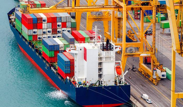 Dış ticaret açığında düşüş yaşandı