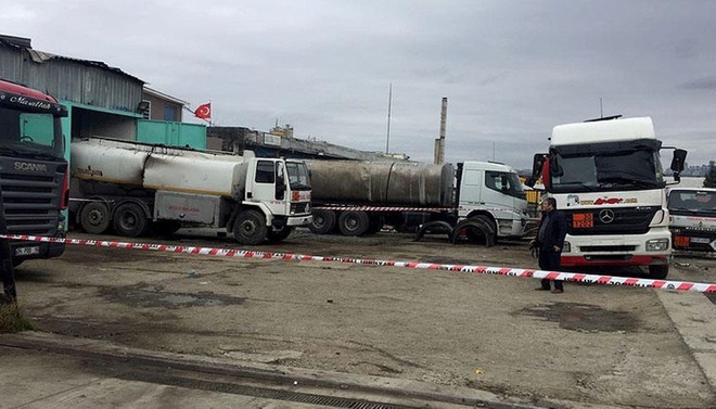 İstanbul'da akaryakıt tankerinde patlama: 1 ölü