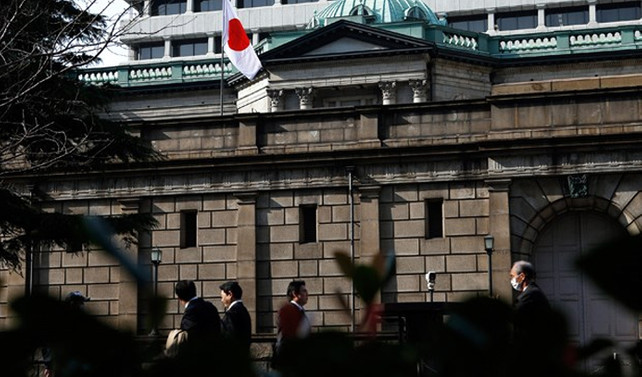 BOJ para politikasını değiştirmedi