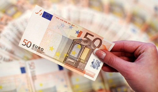 Euro Bölgesi'nde cari işlemler fazlası arttı