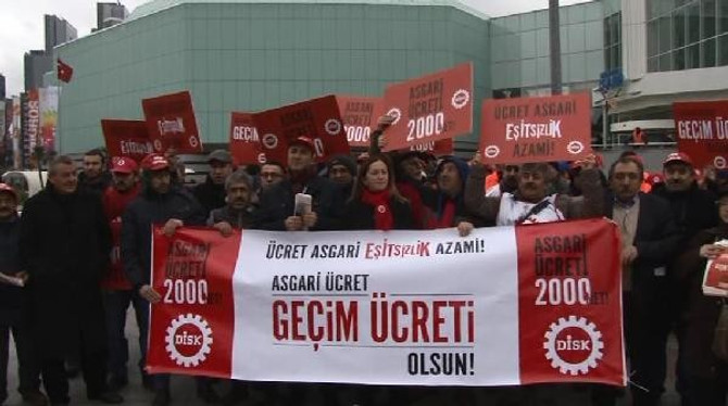 DİSK'ten asgari ücret eylemi