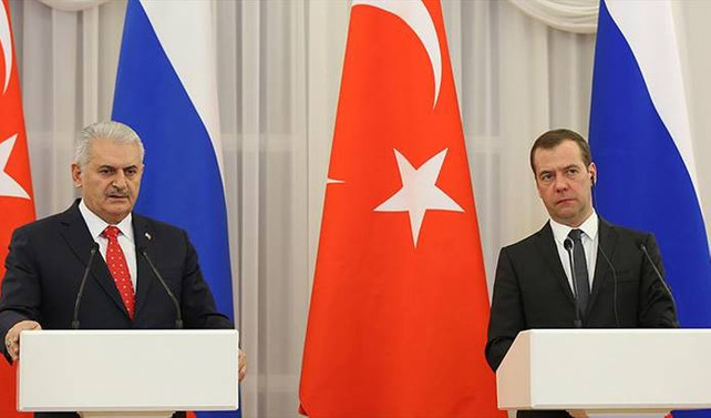 Başbakan Yıldırım'dan Medvedev'e başsağlığı telefonu