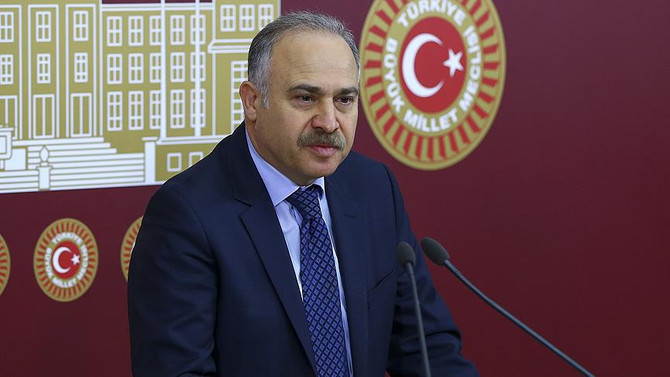 'Anayasa teklifinde yeterli tartışma yapılmadı'