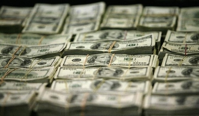 Dolar yönünü aşağı çevirdi
