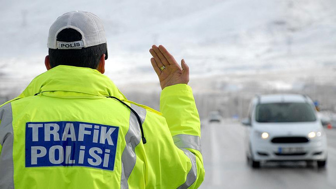 Yılbaşında trafik denetimleri artırılacak