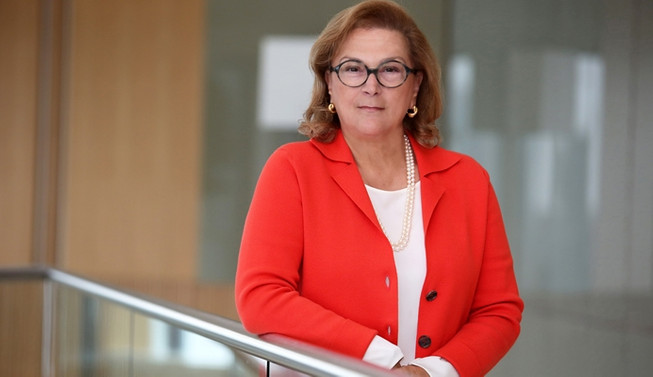 Güler Sabancı: Her zorluğun üstünden 'biz' olarak gelelim
