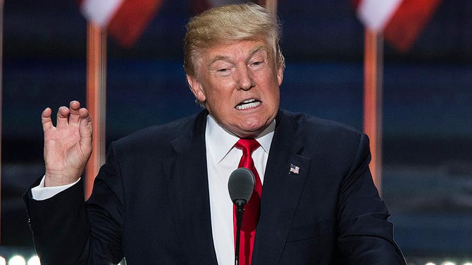 Trump'tan Putin'e övgü