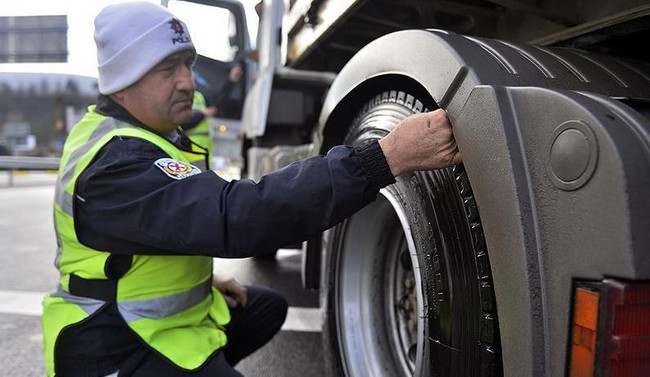 Kış lastiğinde zamlı tarife yarın başlıyor