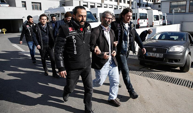 14 akademisyen tutuklandı