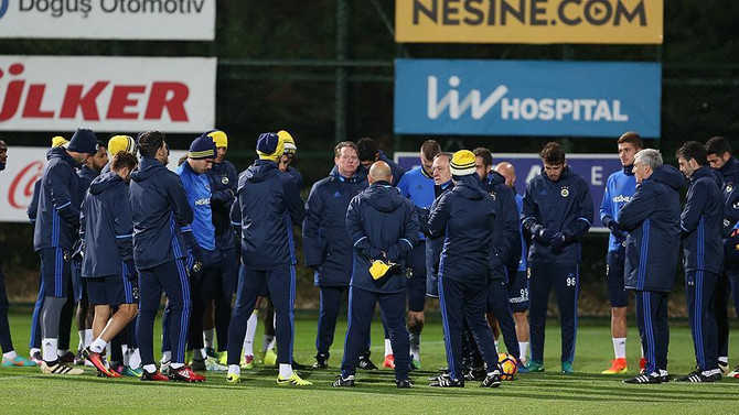 Fenerbahçe, Feyenoord hazırlıklarını sürdürdü