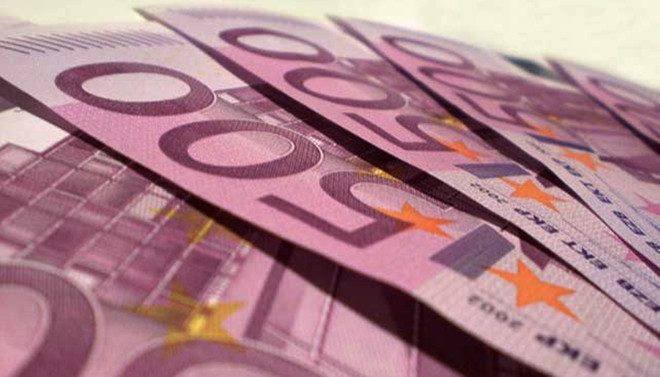 Üç büyük bankaya yarım milyar euroluk ceza