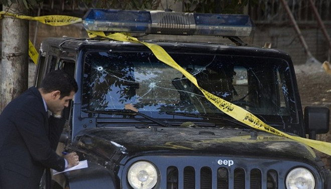 Kahire'de bombalı saldırı: 6 polis öldü