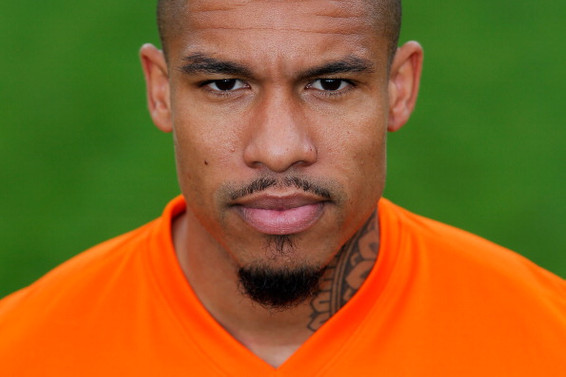 Galatasaray Nigel de Jong'u getirdi
