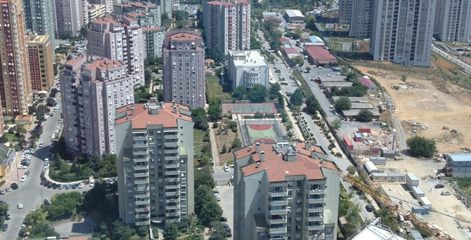 İstanbul’un trafik sorunu Ataşehir’de fiyatları katladı