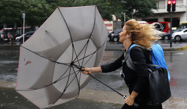Meteoroloji'den 'çatılar uçabilir' uyarısı