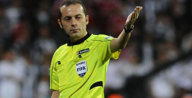 UEFA'dan Cüneyt Çakır'a görev