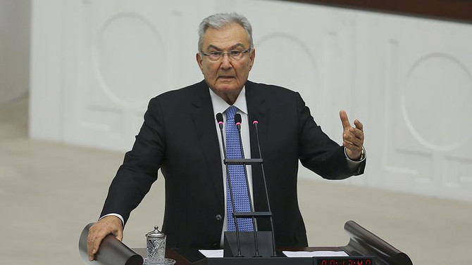 'Devlet siyasi bir partiye indirgeniyor'