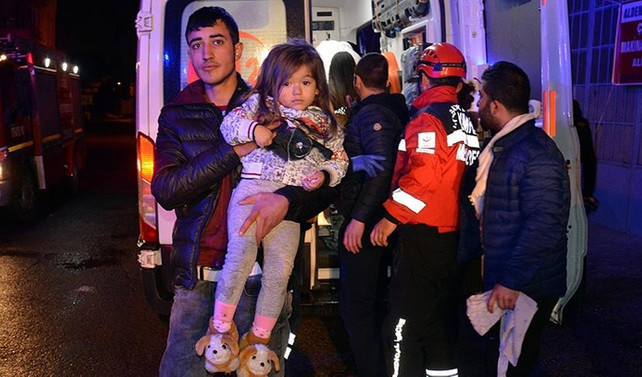 Bursa'da yangın paniği: 17 kişi hastaneye kaldırıldı