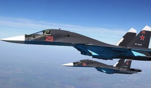 İngiliz ve Rus jetleri DEAŞ'ı vurdu