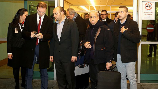 Lübnan vatandaşları için heyet gönderdi