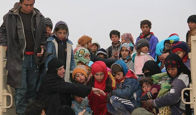 'DEAŞ kaçan sivillerden haraç alıyor'