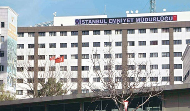 Emniyet çevresinde silah sesleri