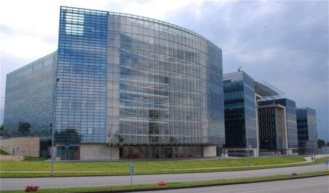 Kazakistan'ın iki büyük bankası birleşiyor