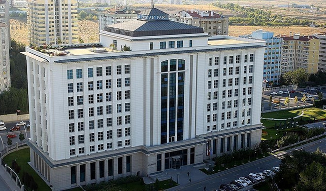 AK Parti teşkilatları referanduma hazırlanıyor