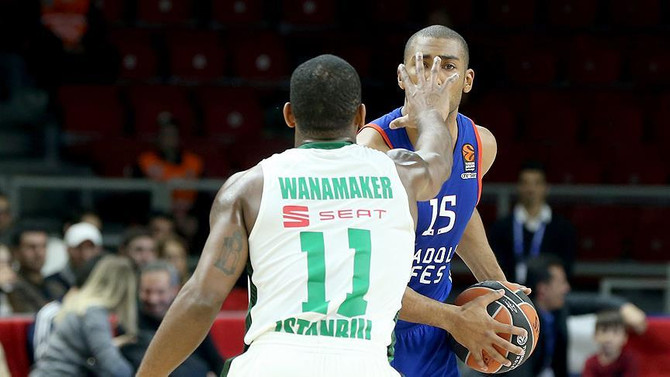 Avrupa'daki Türk derbisinin galibi Anadolu Efes