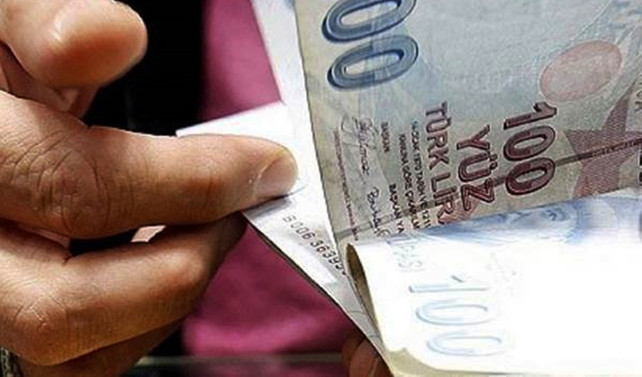 Emekliye zam farkı bugün ödenecek