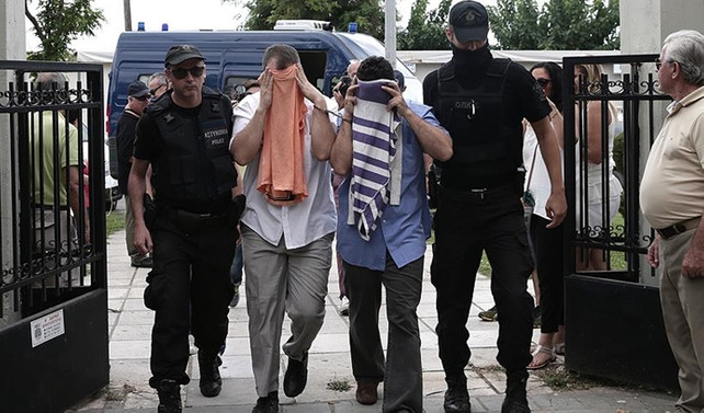 Yunanistan darbeci askerleri iade etmeyecek