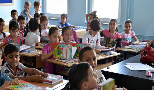 Suriyeli çocuklar için 56 okul yapılacak