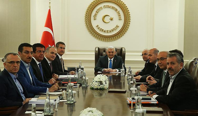 Ekonomi yönetiminde değişiklik olacak mı?