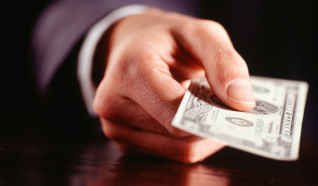 Dolar tarihi zirveden uzaklaştı