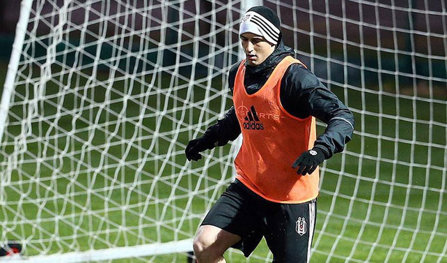 Beşiktaş Mitrovic'i resmen açıkladı