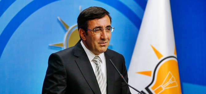 'Sosyal medyaya düzenlemeye ihtiyaç var'