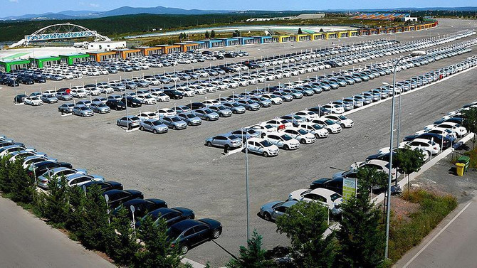 Geçen yıl satılan her 4 otomobilden 3'ü ithal