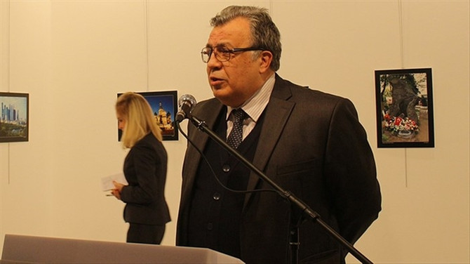 Rus Büyükelçi'nin adı sergi salonunda yaşatılacak