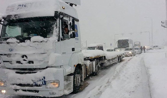 TIR'lara trafik yasağı geldi