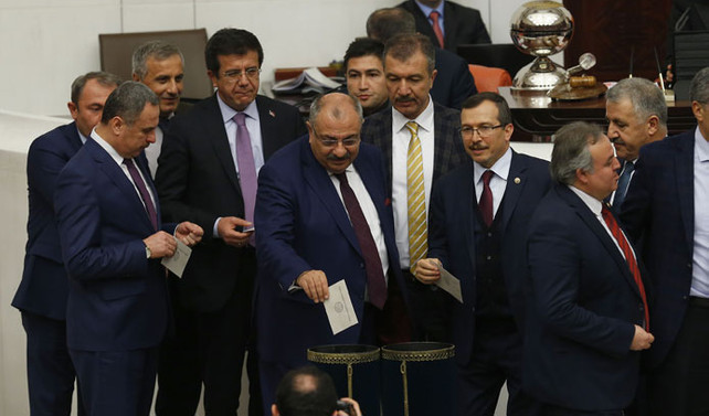Anayasa değişikliği teklifinde, maddeler görüşülmeye başlanıyor
