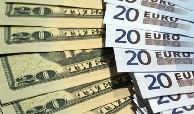 Dolar serbest piyasada 3,6830'dan açıldı