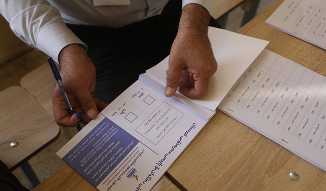 Referandum komisyonu için tutuklama kararı