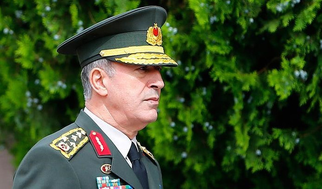Hulusi Akar Suriye sınırında