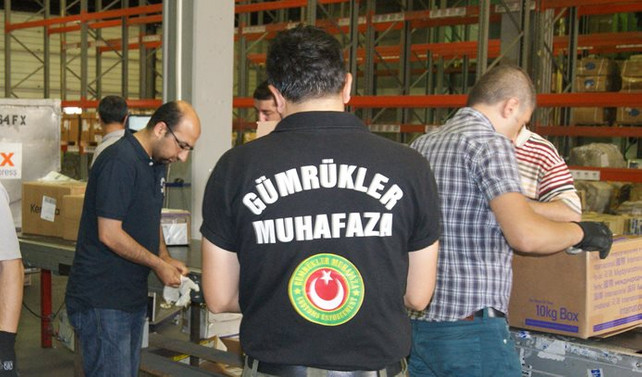 Postada 'zombi hapı' ele geçirildi
