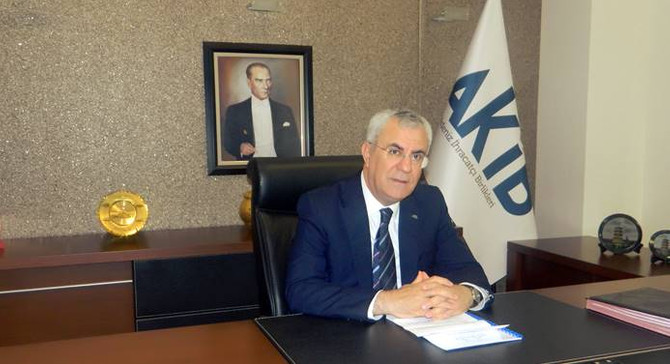 İthal edilen pamuğun navlunu işçiye ödense ithalatı keseriz