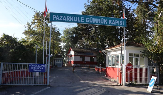 Yunanistan'a geçişler durdu